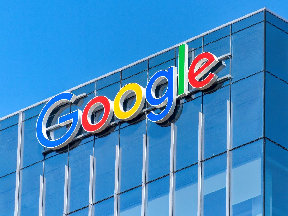 Google logo in a skyscraper building in Toronto.