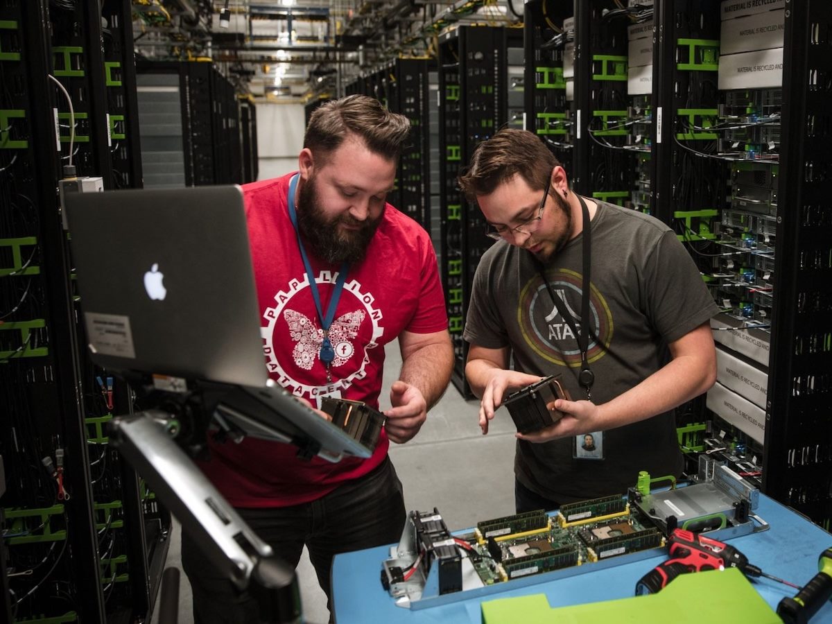 Meta employees working at Papillion Data Center