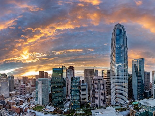 sunset over downtown San Francisco, Salesforce Tower tallest building in the shot