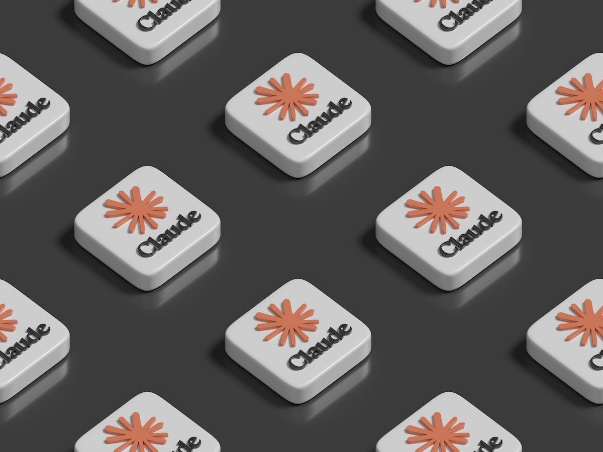 Isometric seamless pattern of Claude logo