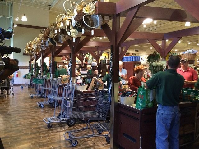 people at checkout