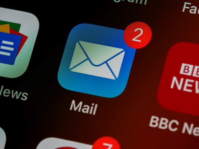 Email app icon with two new notifications.