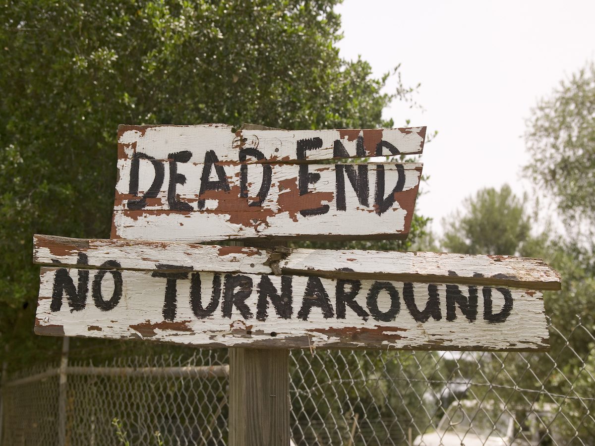 "Dead End Turn Around" wooden sign 