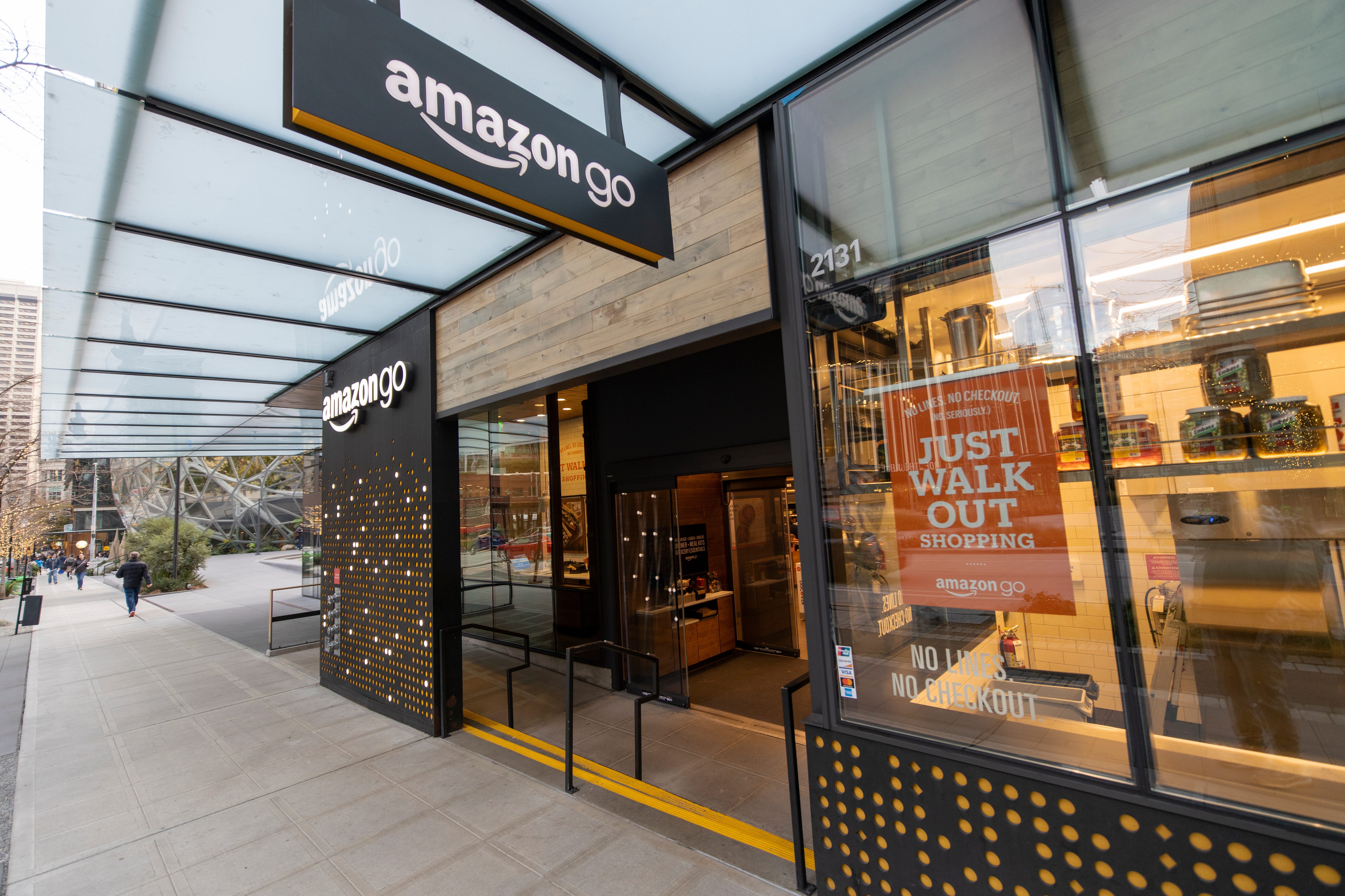 Amazon Go store with Just Walk Out technology in Seattle, Washington (Dec. 2019)